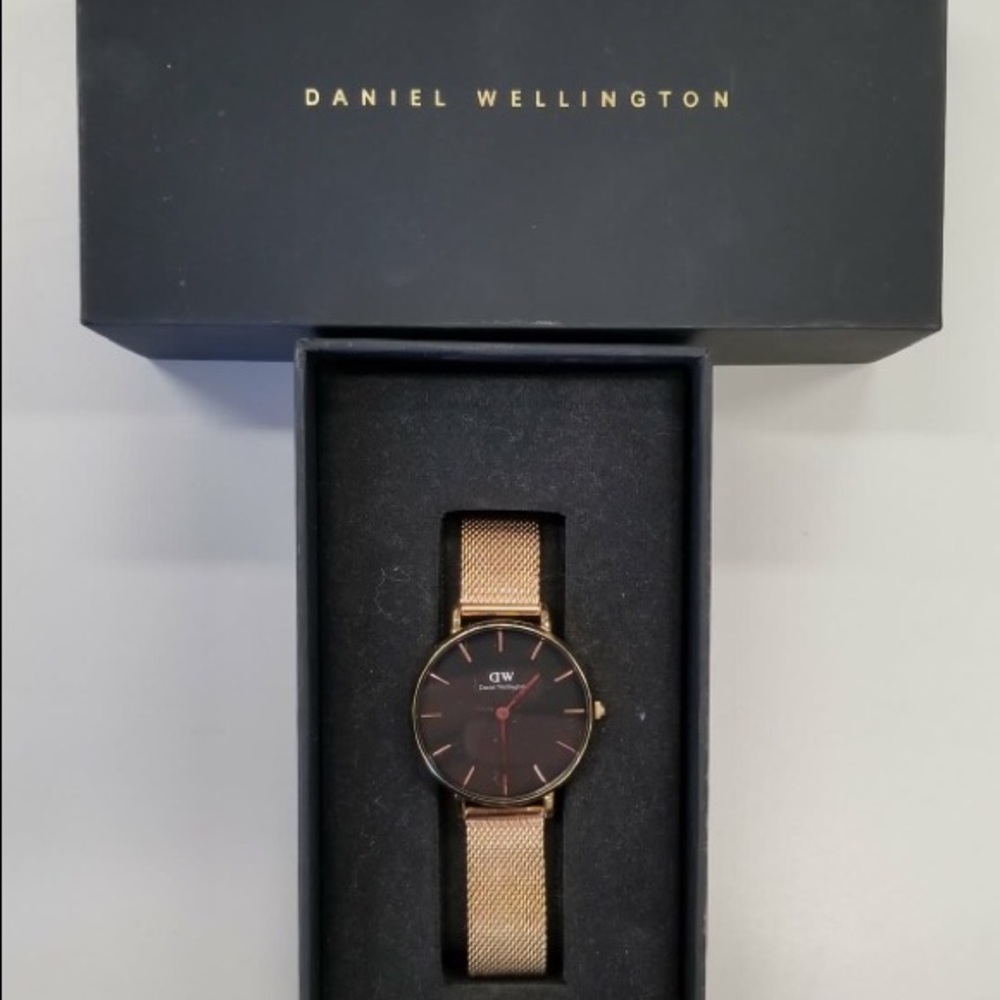 DW Women’s Classic Petite Melrose 28mm
